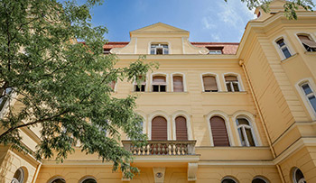 Immobilie Einzigartige Altbaujuwele in prunkvoller Stadtvilla mit wunderschönem Parkflair